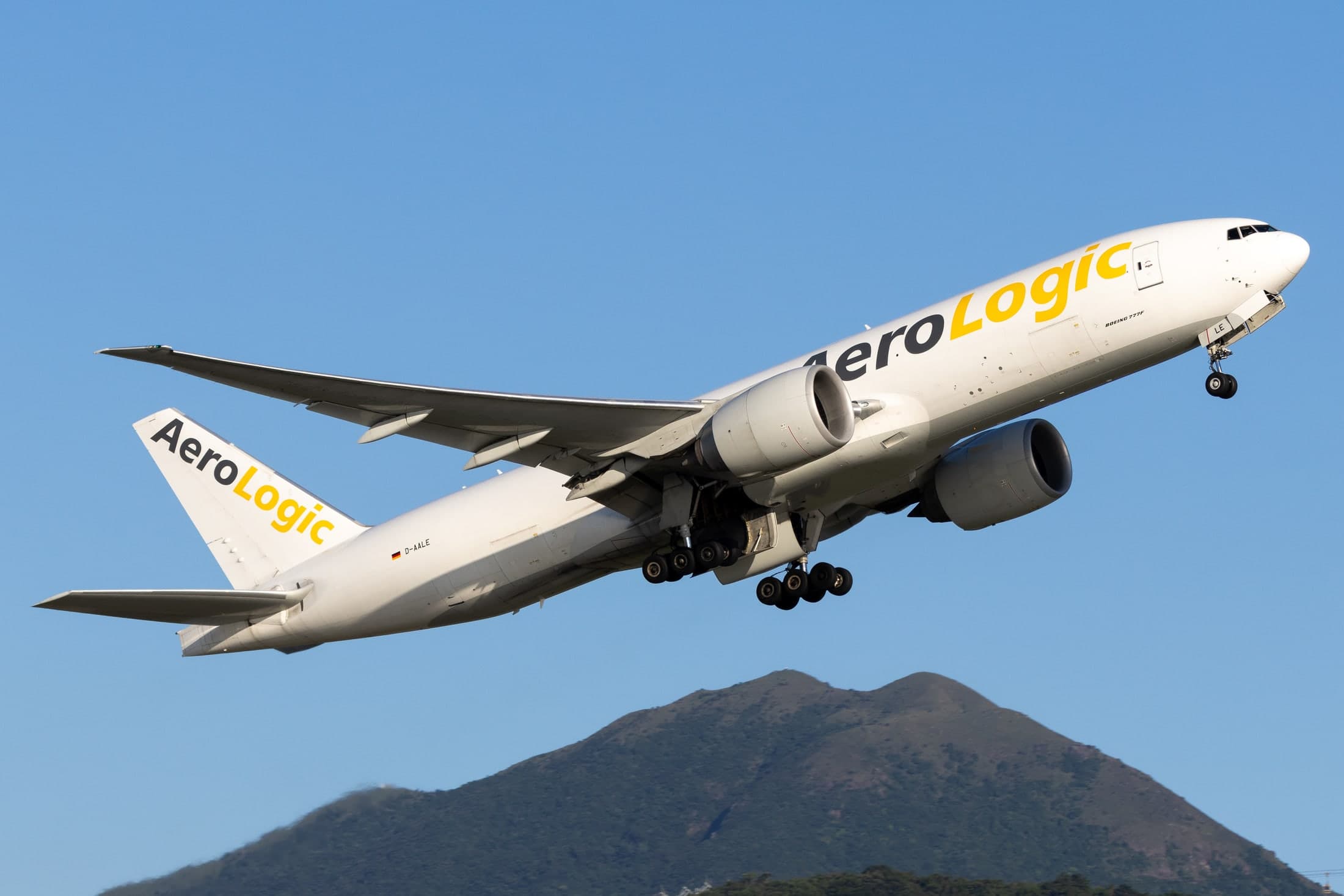 Aircraft photo 1